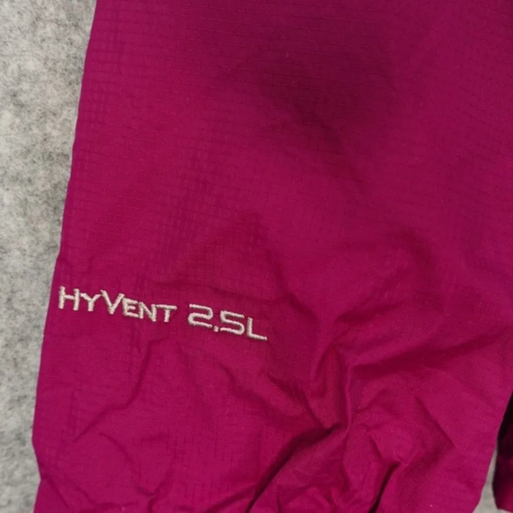 The North Face Venture Rain Jacket Women S Purple Hyvent 2.5L Hoodie Sealed Seam